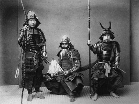 Три японских самурая