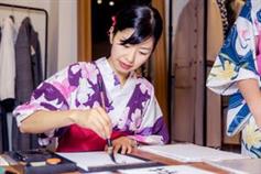 Мастер класс по японской каллиграфии для Weekend Max Mara