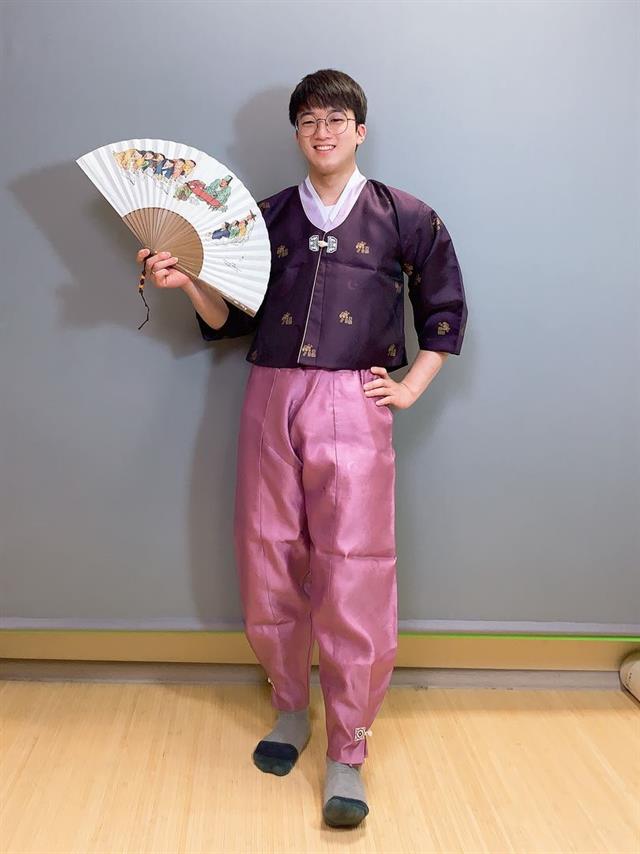 мужская корейская одежда ханбок на прокат